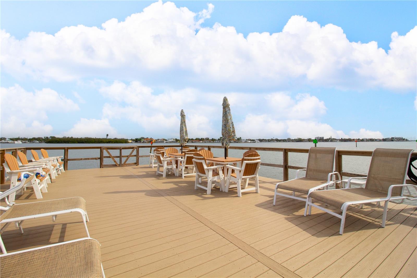 Image 23 of 45 For 1847 Shore Drive S 510