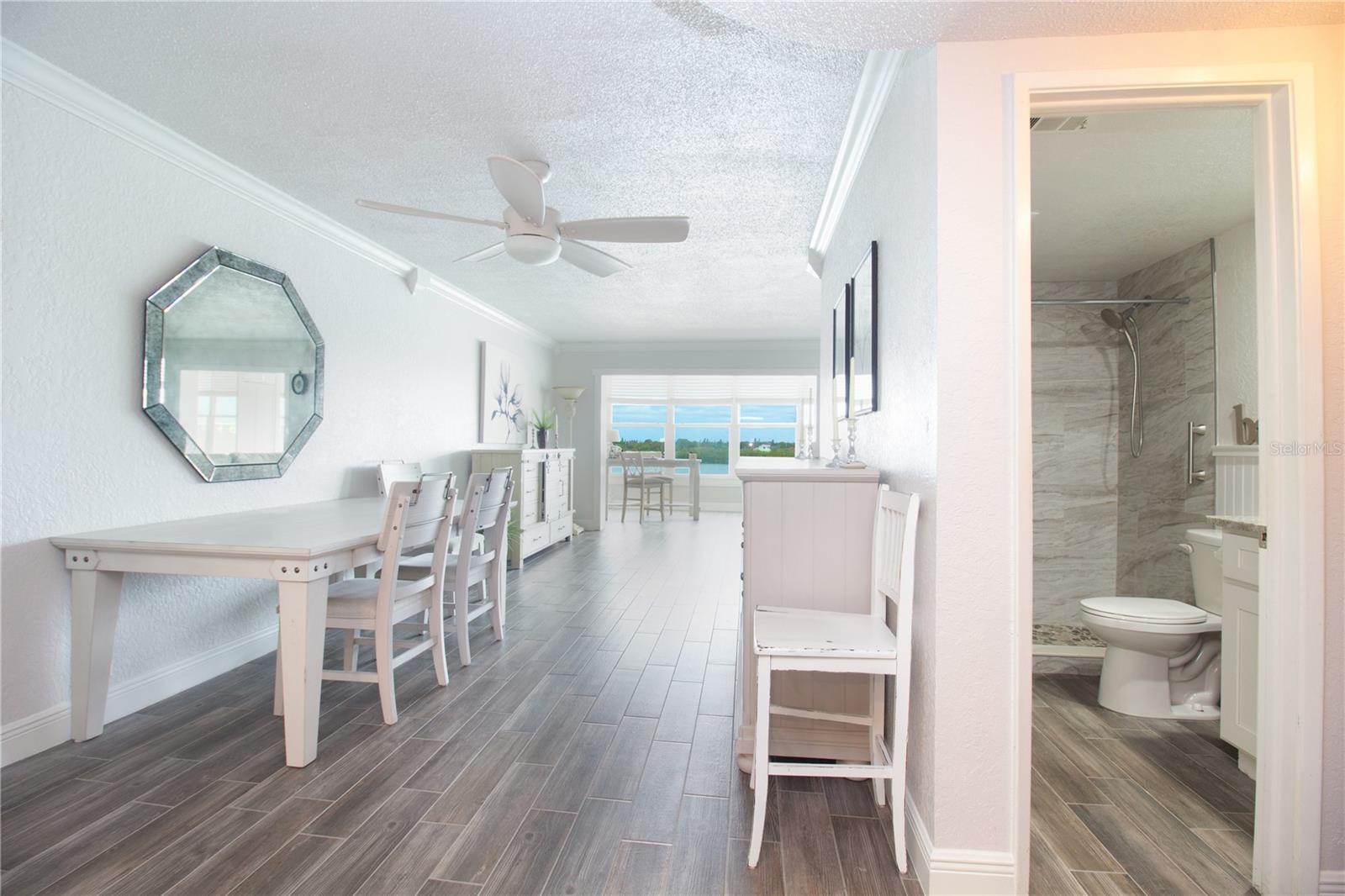 Image 7 of 45 For 1847 Shore Drive S 510