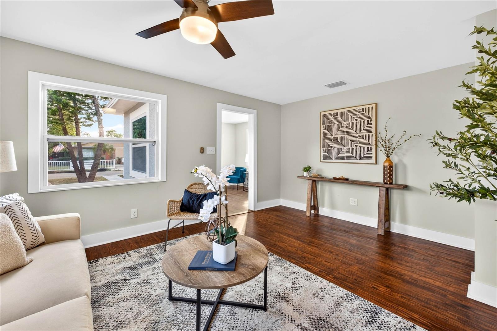 Image 10 of 48 For 4005 51st Avenue N