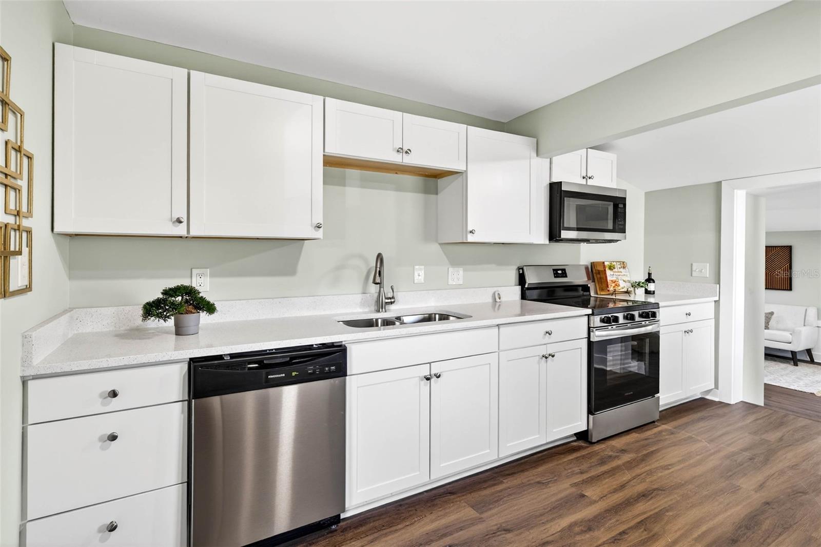 Image 12 of 48 For 4005 51st Avenue N