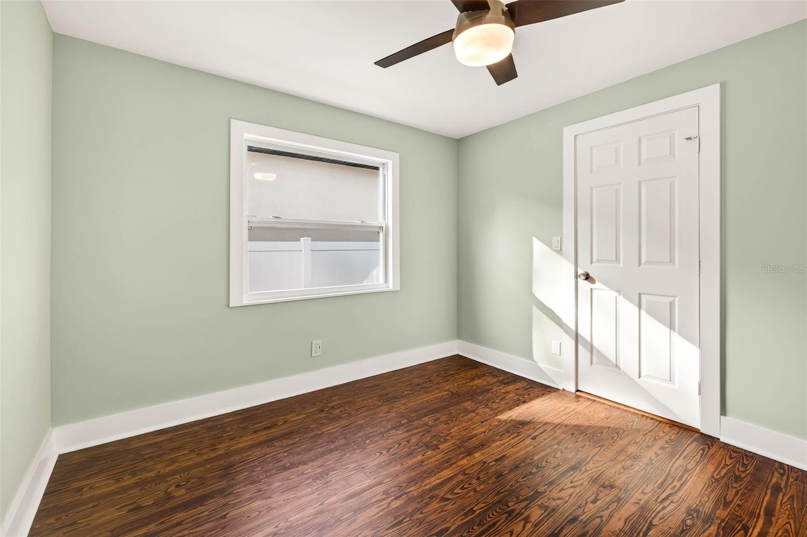 Image 35 of 48 For 4005 51st Avenue N