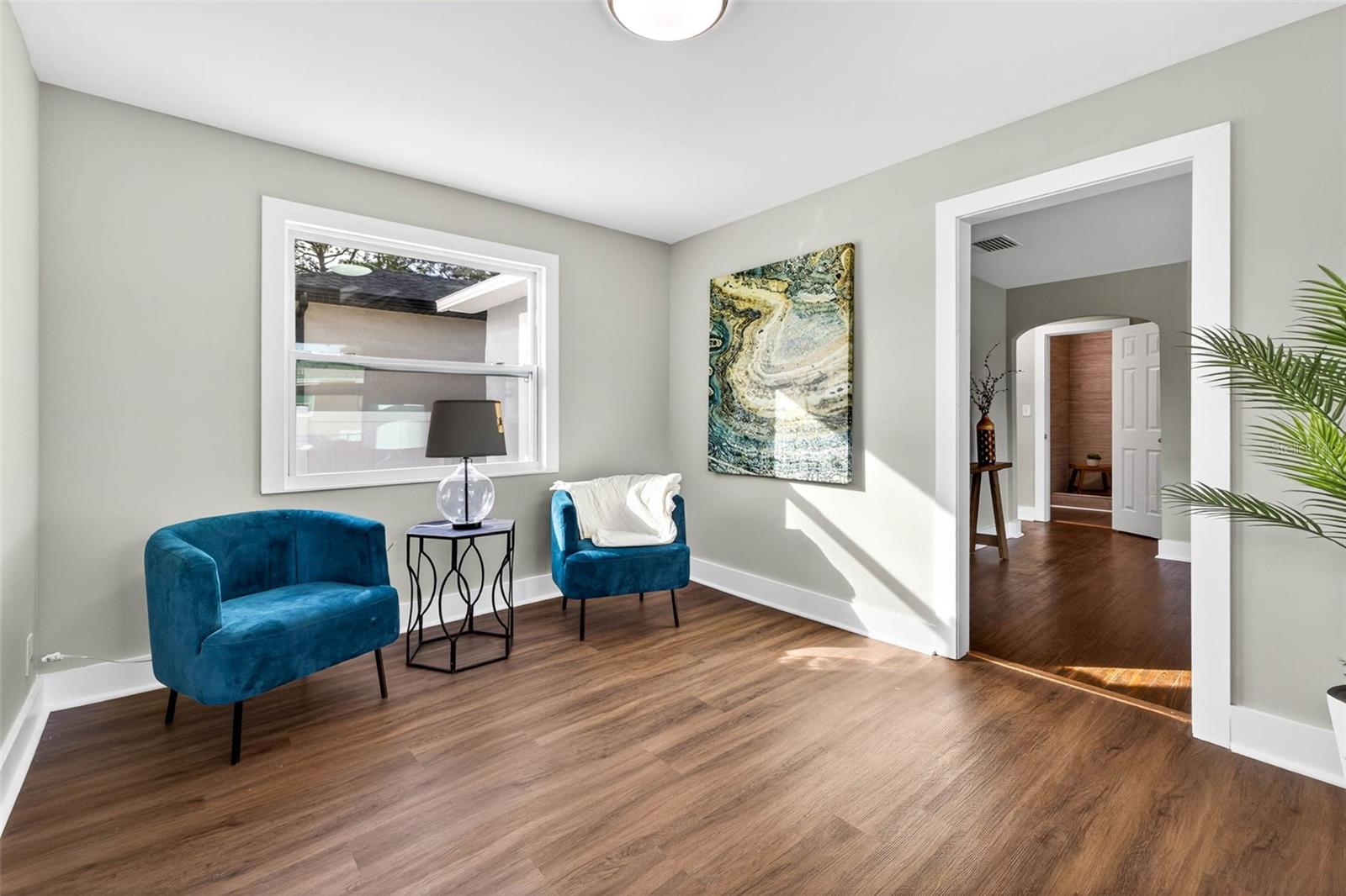 Image 6 of 48 For 4005 51st Avenue N