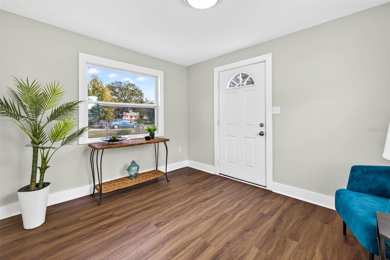 Image 7 of 48 For 4005 51st Avenue N