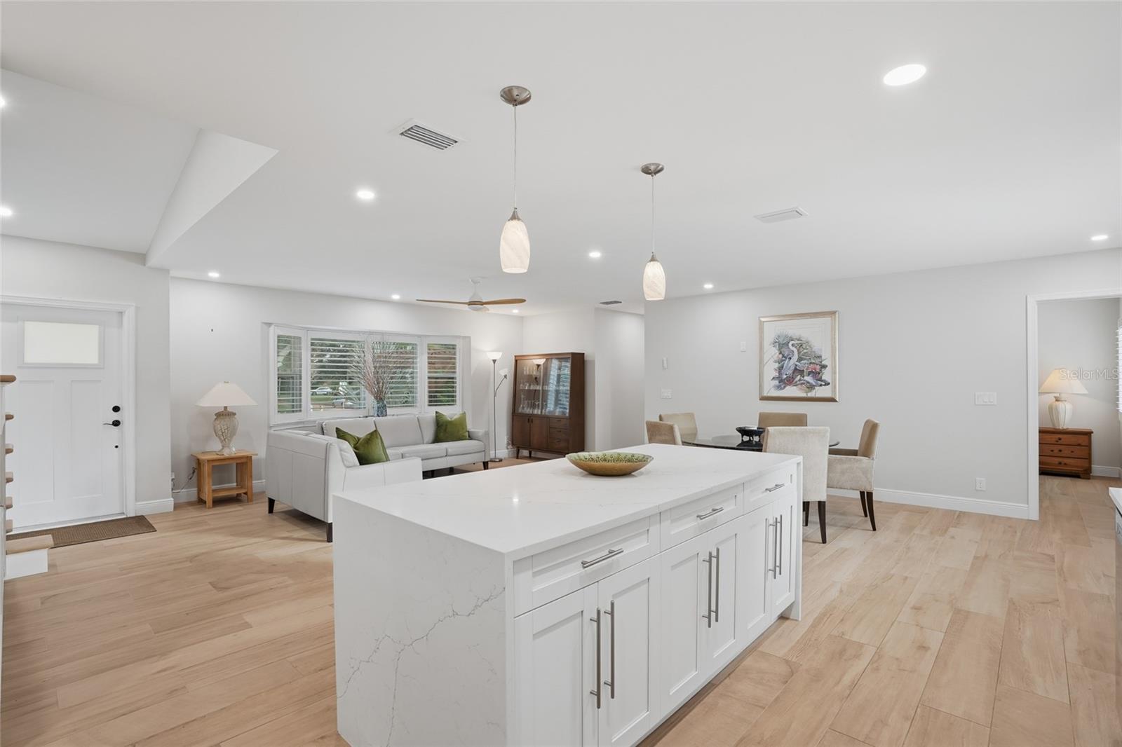 Image 11 of 34 For 7035 14th Street S