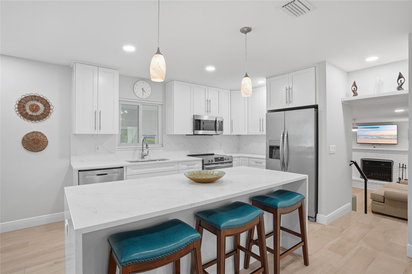 Image 12 of 34 For 7035 14th Street S