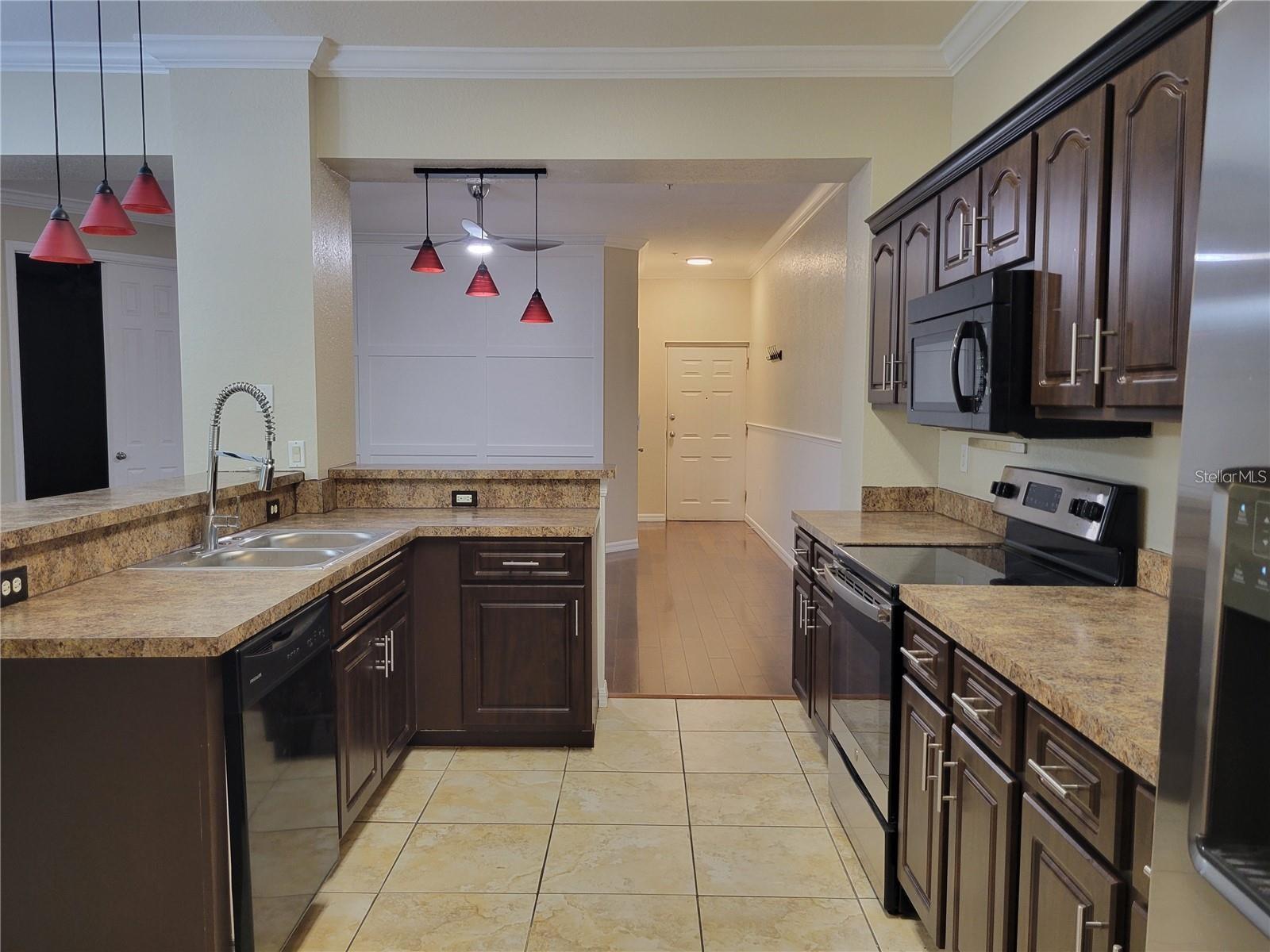 Image 5 of 22 For 5009 Sunridge Palms Drive 104