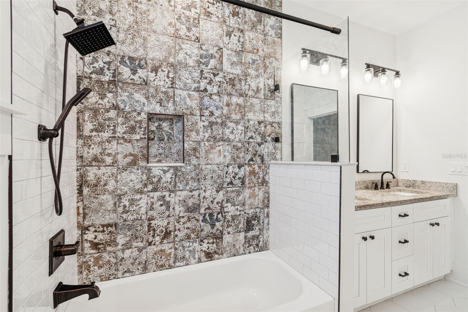 Image 15 of 28 For 6915 Central Avenue