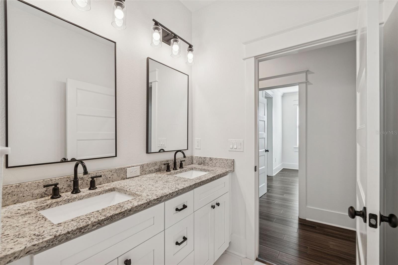 Image 16 of 28 For 6915 Central Avenue