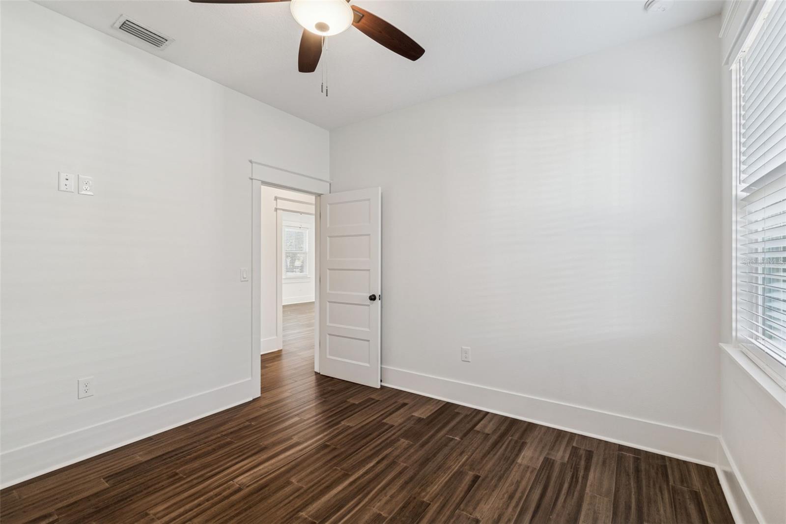 Image 22 of 28 For 6915 Central Avenue