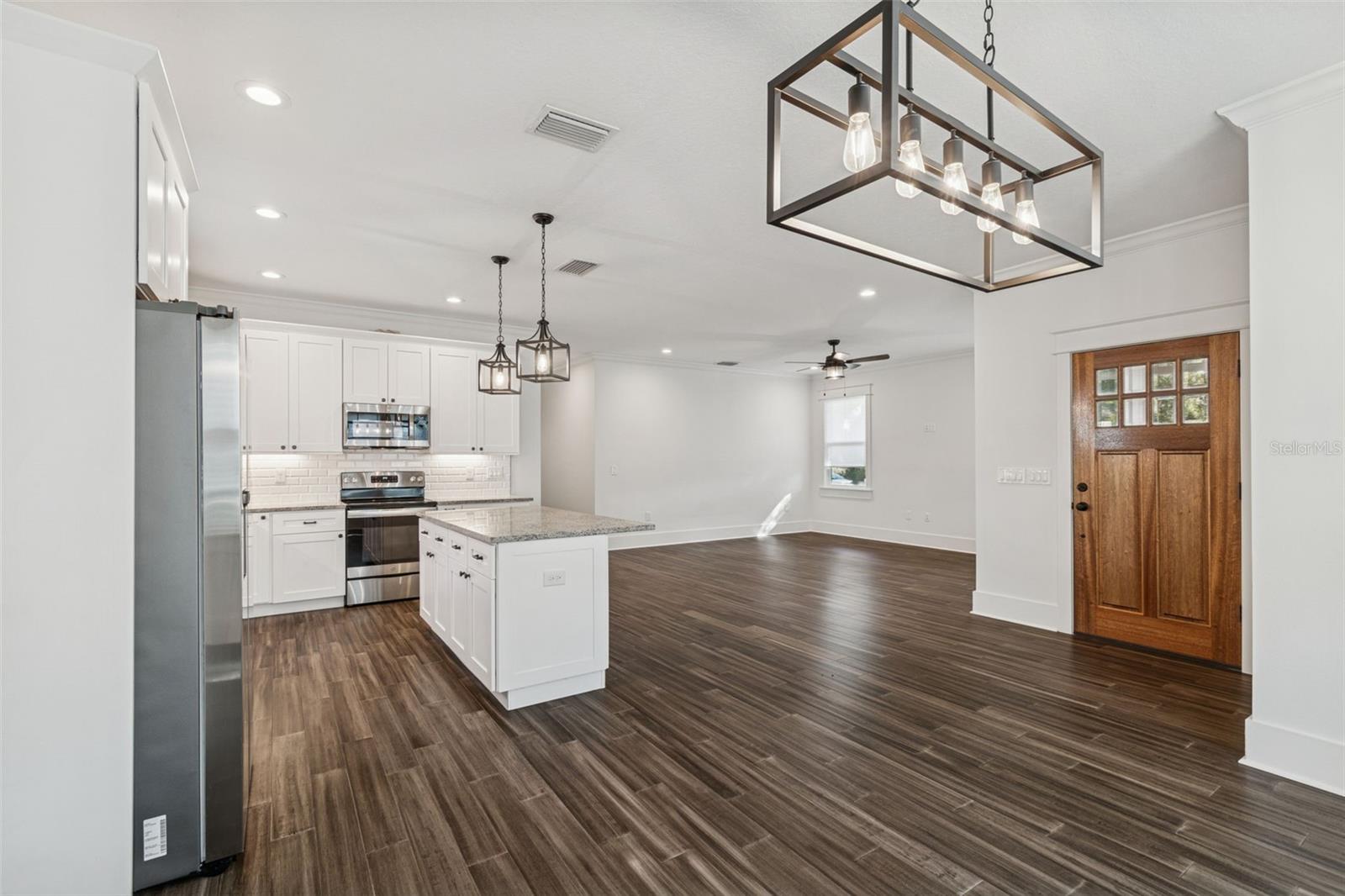 Image 6 of 28 For 6915 Central Avenue