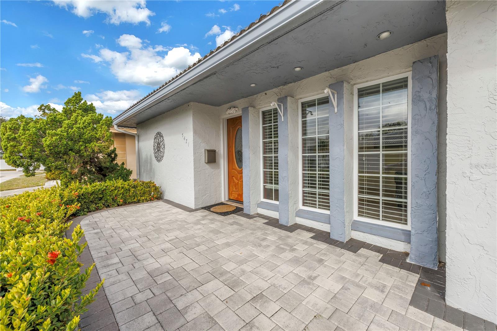 Image 2 of 26 For 5471 Palm Crest Court N