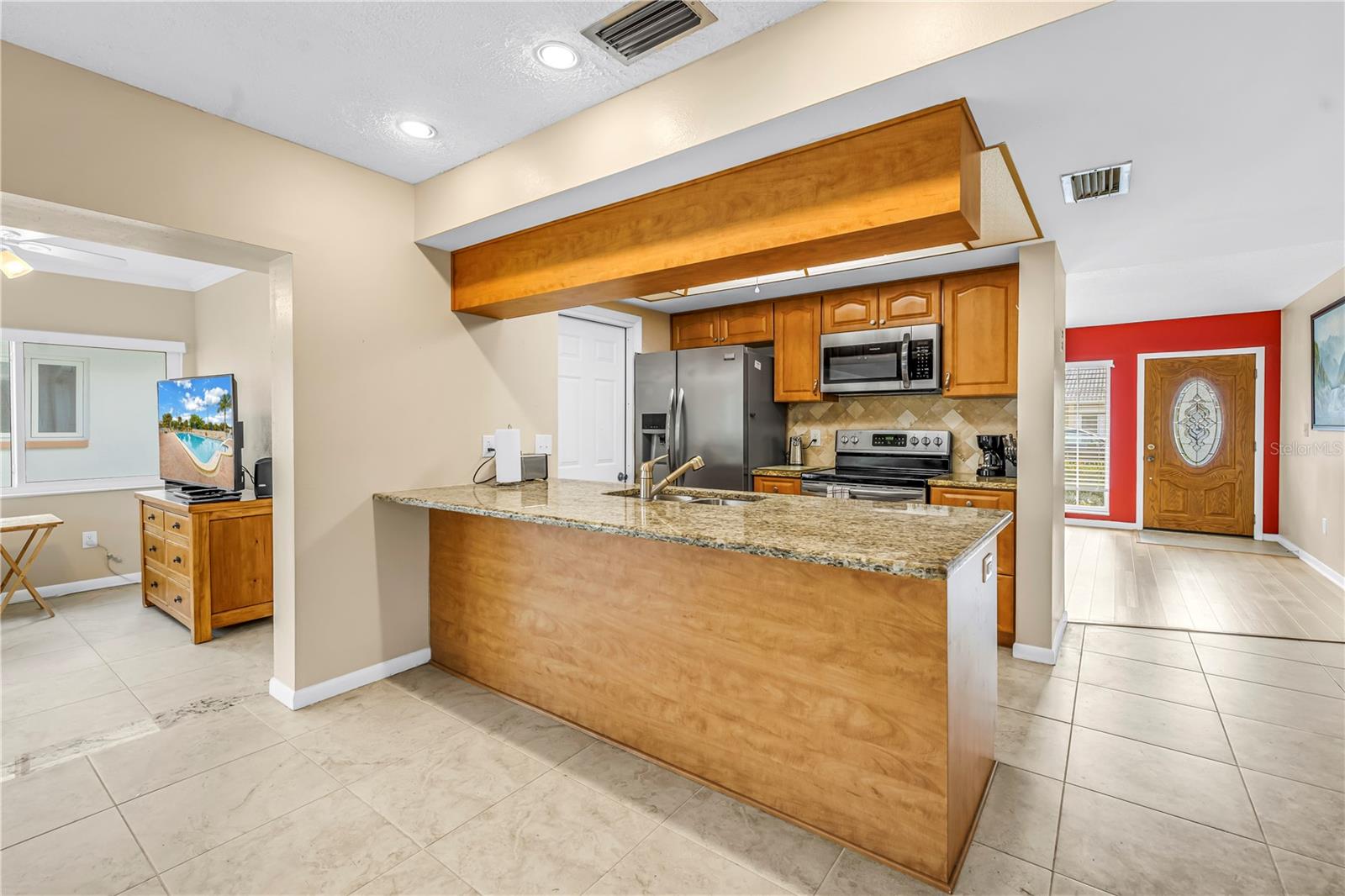 Image 6 of 26 For 5471 Palm Crest Court N