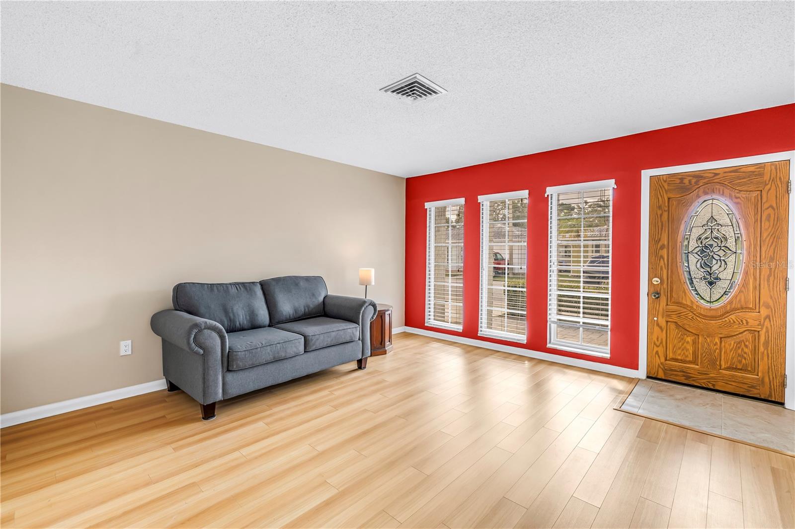 Image 7 of 26 For 5471 Palm Crest Court N