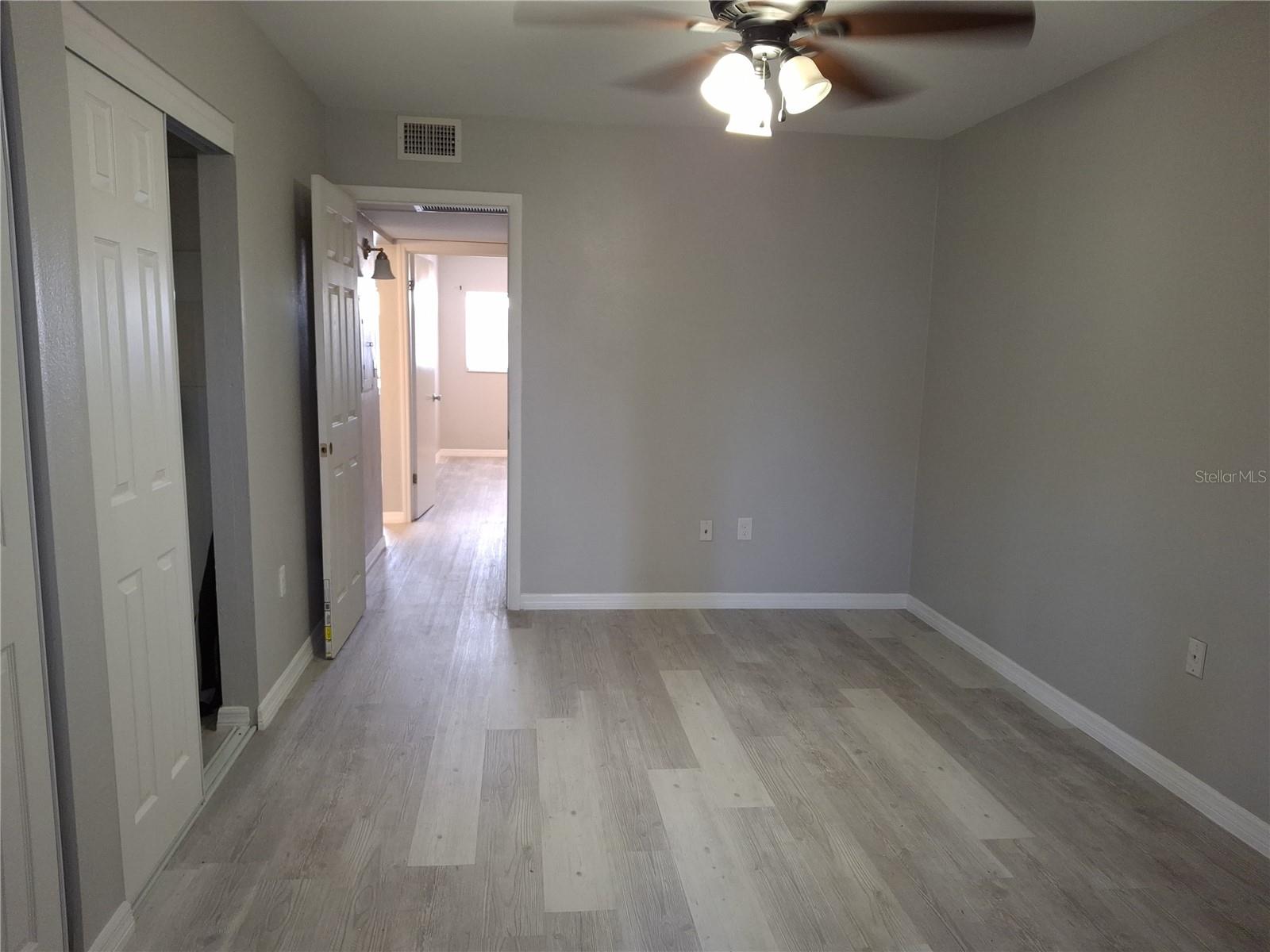 Image 11 of 18 For 955 51st Street N 107