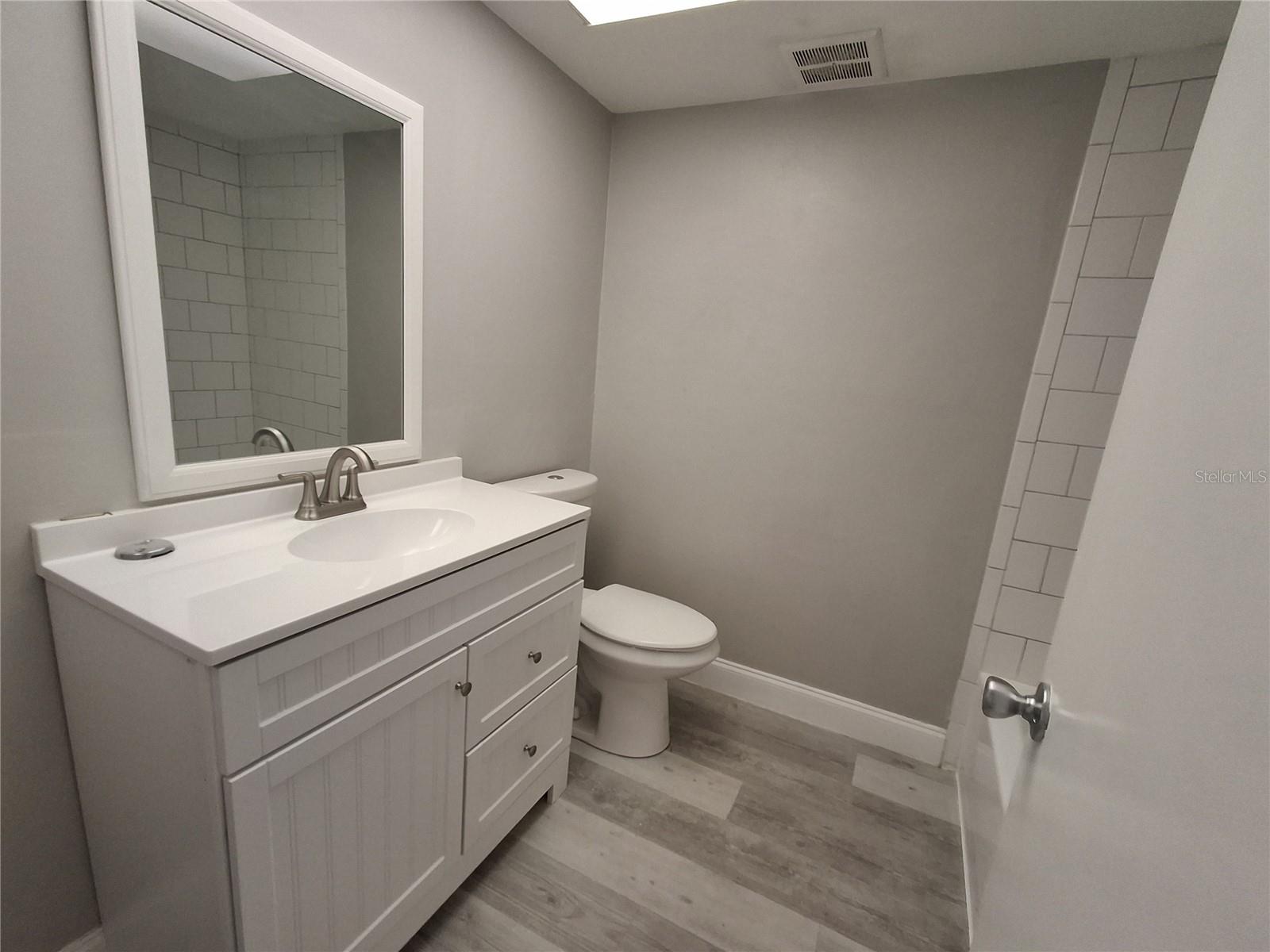 Image 12 of 18 For 955 51st Street N 107