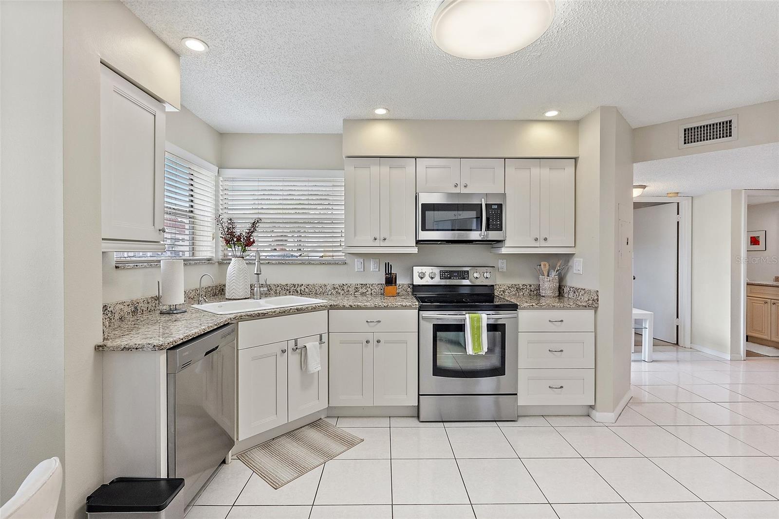 Image 7 of 31 For 6077 Bahia Del Mar Boulevard 119