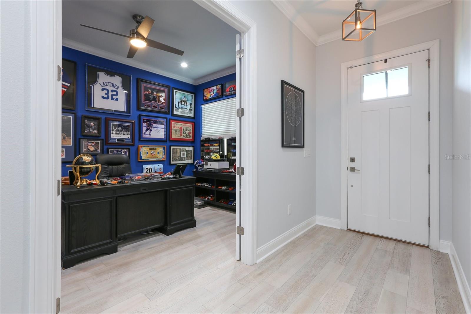 Image 10 of 79 For 714 Lois Avenue