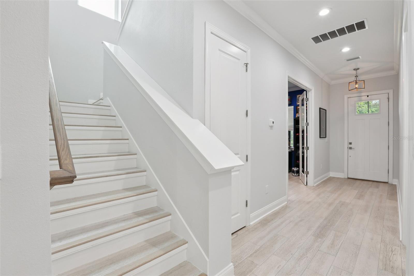 Image 2 of 79 For 714 Lois Avenue