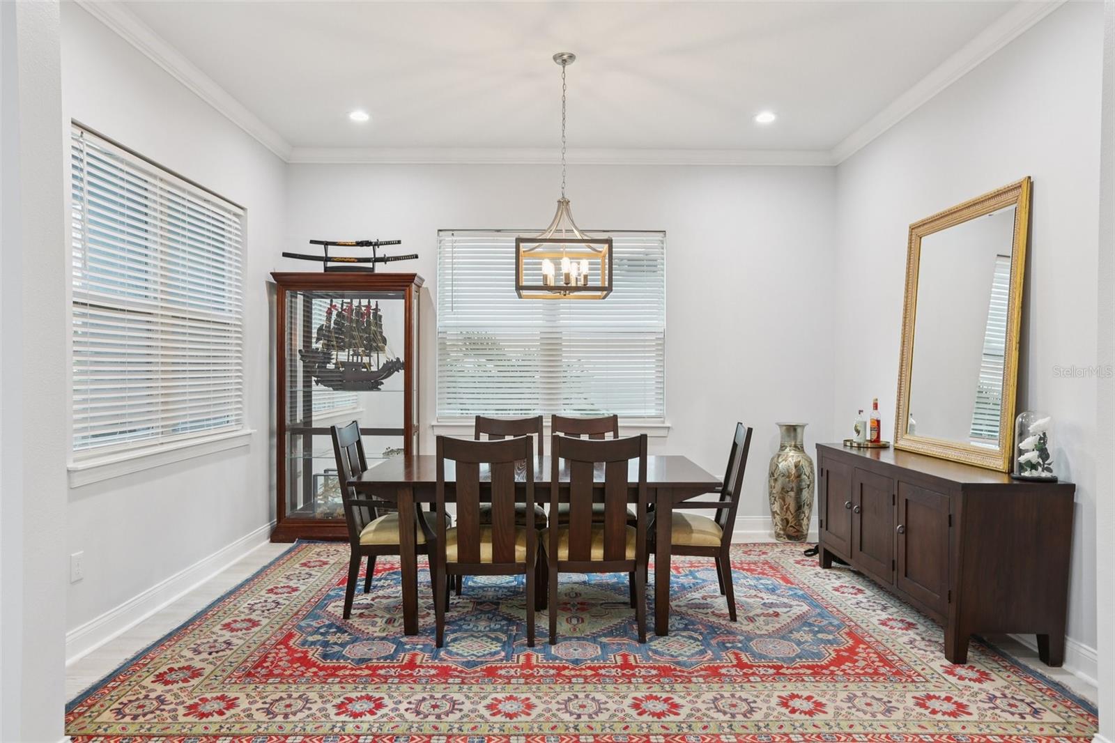 Image 23 of 79 For 714 Lois Avenue