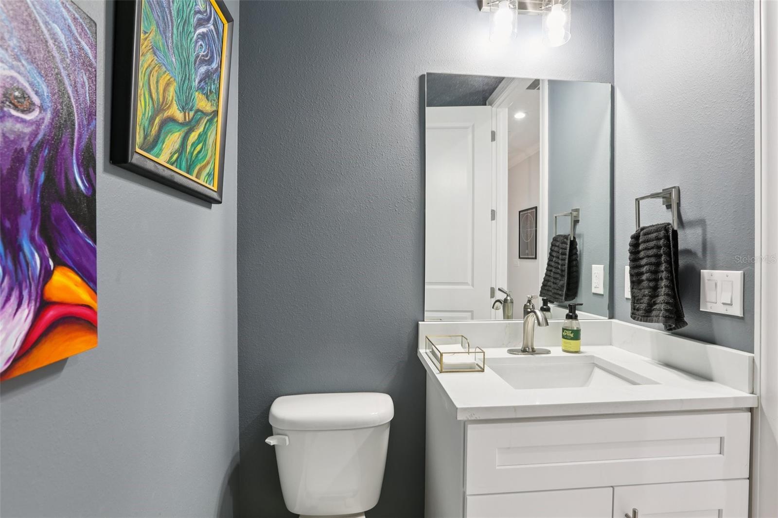 Image 28 of 79 For 714 Lois Avenue