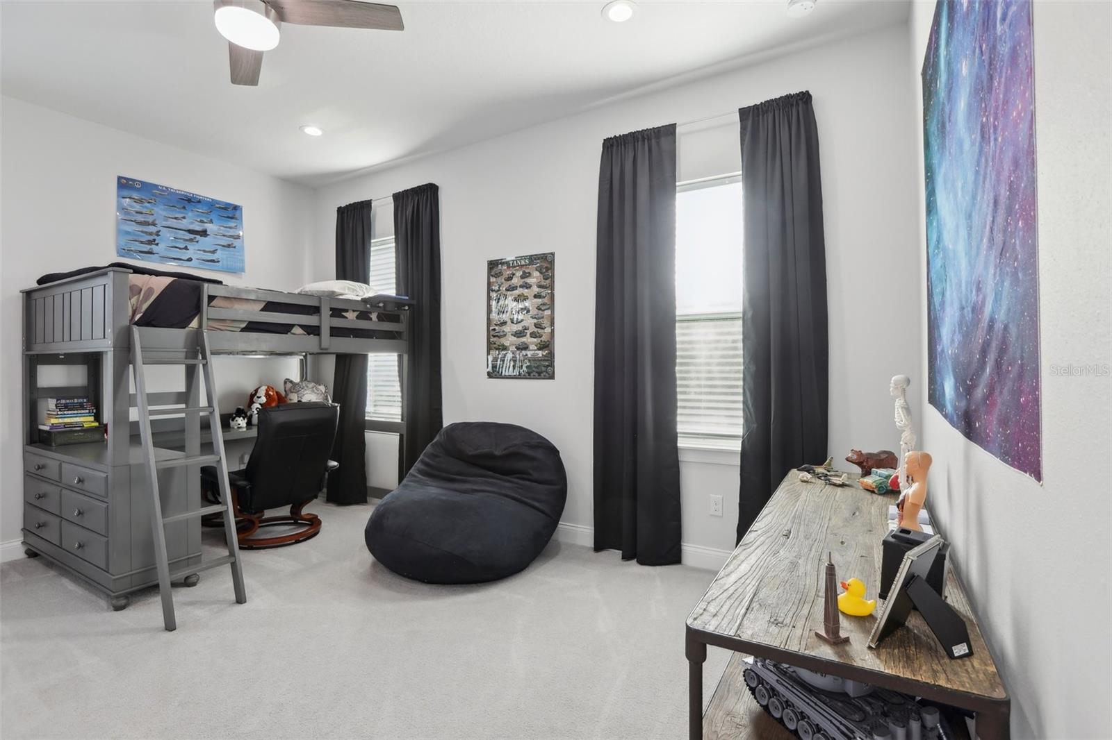 Image 47 of 79 For 714 Lois Avenue