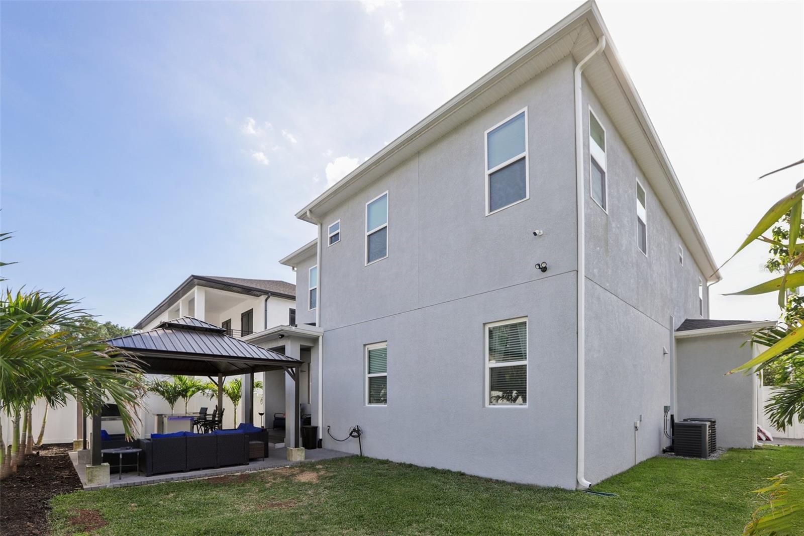 Image 56 of 79 For 714 Lois Avenue