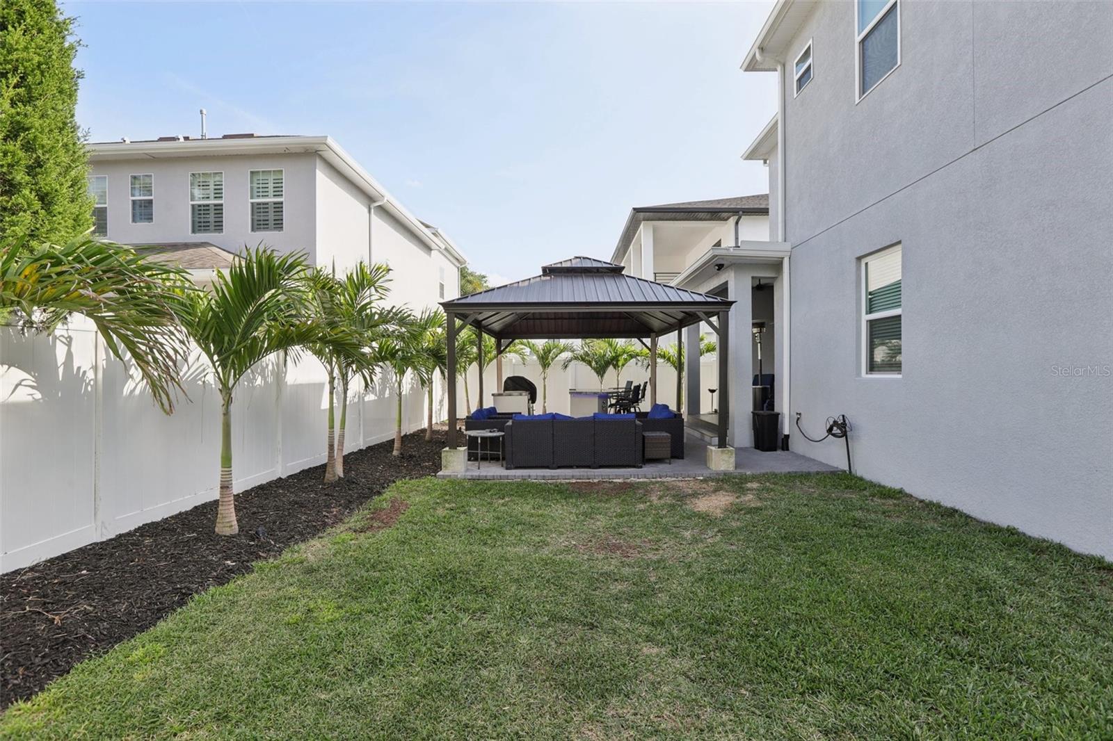 Image 58 of 79 For 714 Lois Avenue