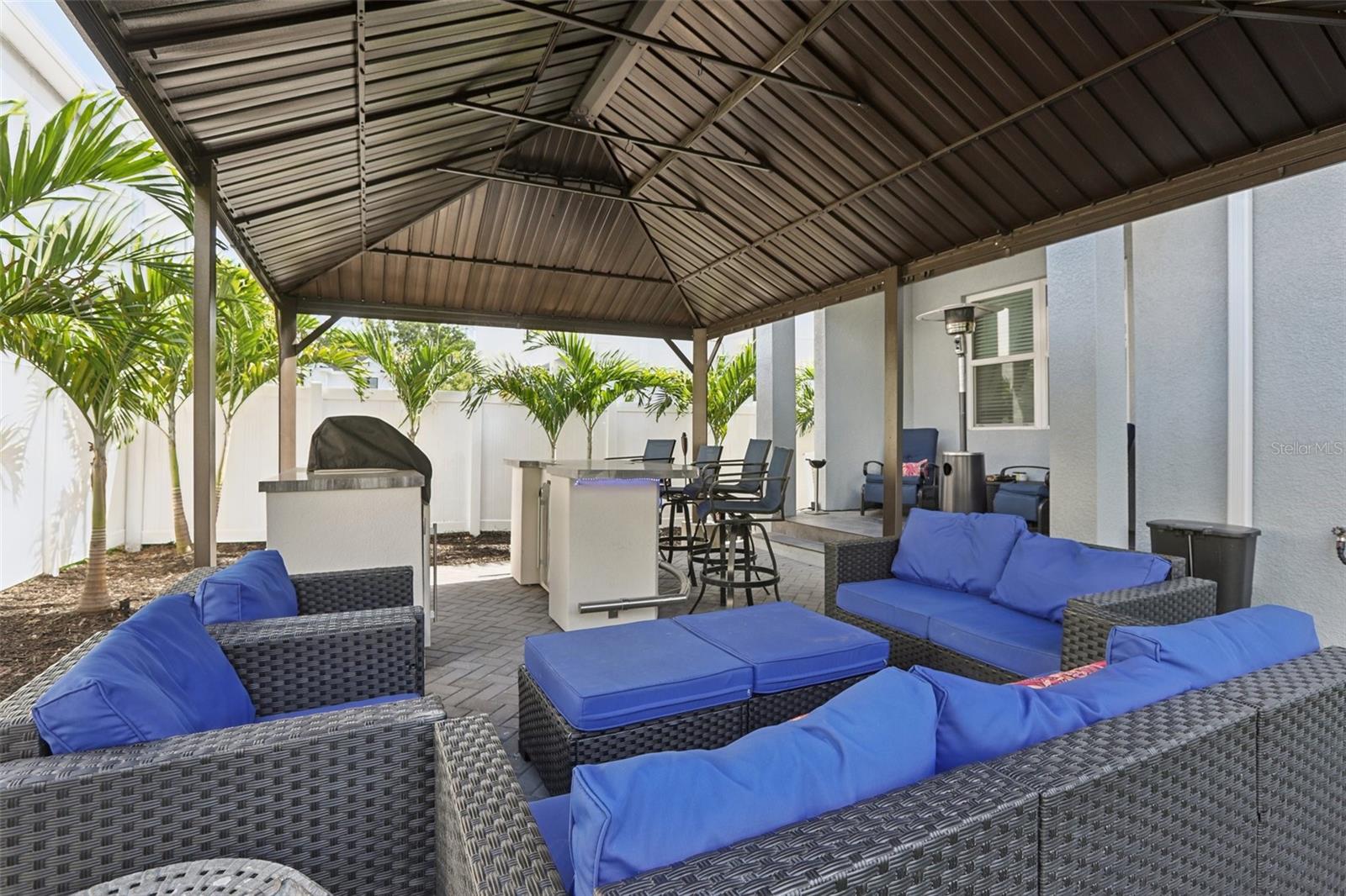 Image 61 of 79 For 714 Lois Avenue