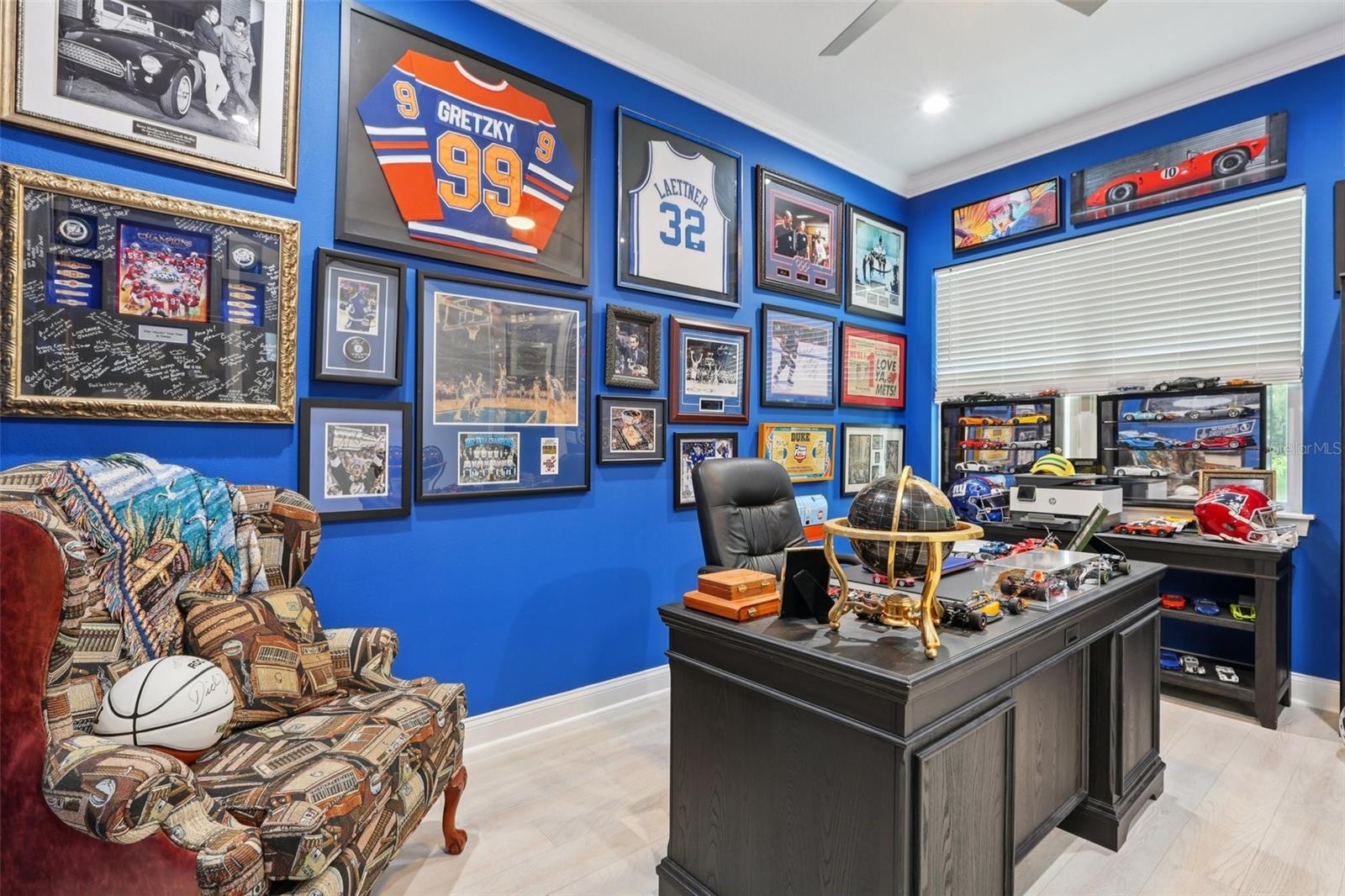 Image 7 of 79 For 714 Lois Avenue