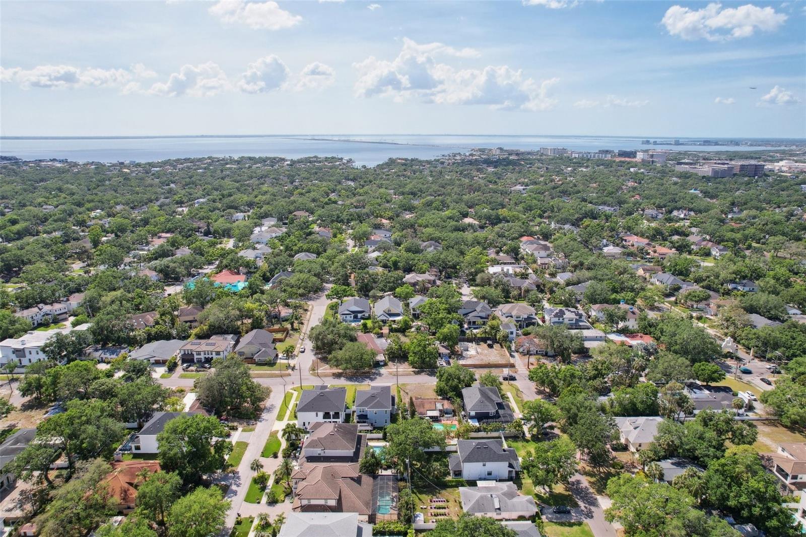 Image 75 of 79 For 714 Lois Avenue