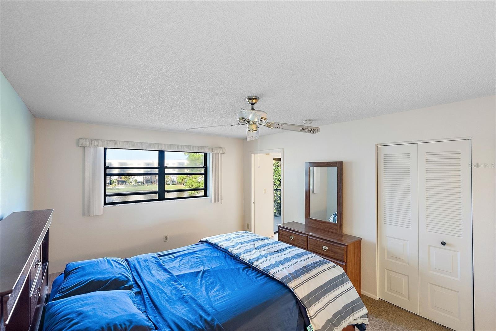 Image 14 of 29 For 6188 80th Street N 303