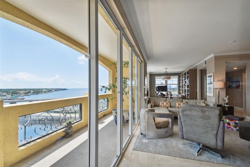 Image 3 of 35 For 345 Bayshore Boulevard 714