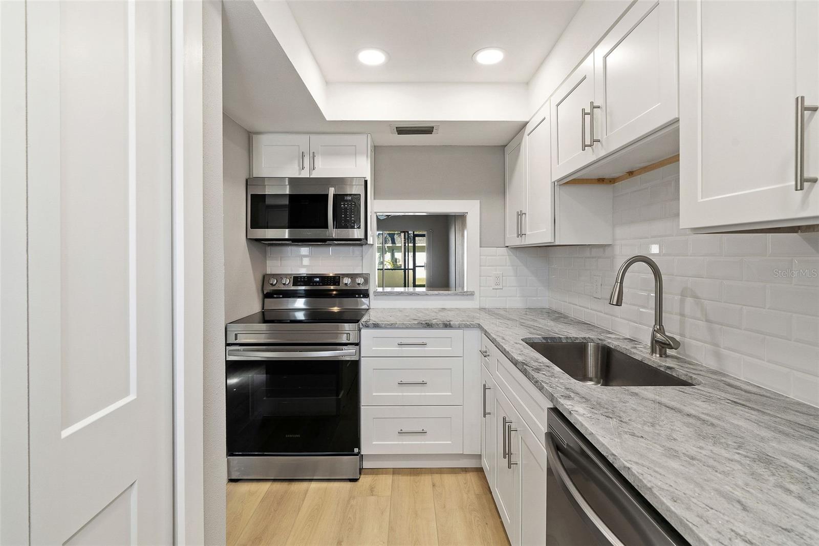 Image 7 of 36 For 1 Boca Ciega Point Boulevard 113