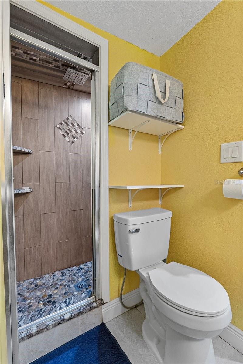 Image 28 of 33 For 306 Avenue A Wahneta E