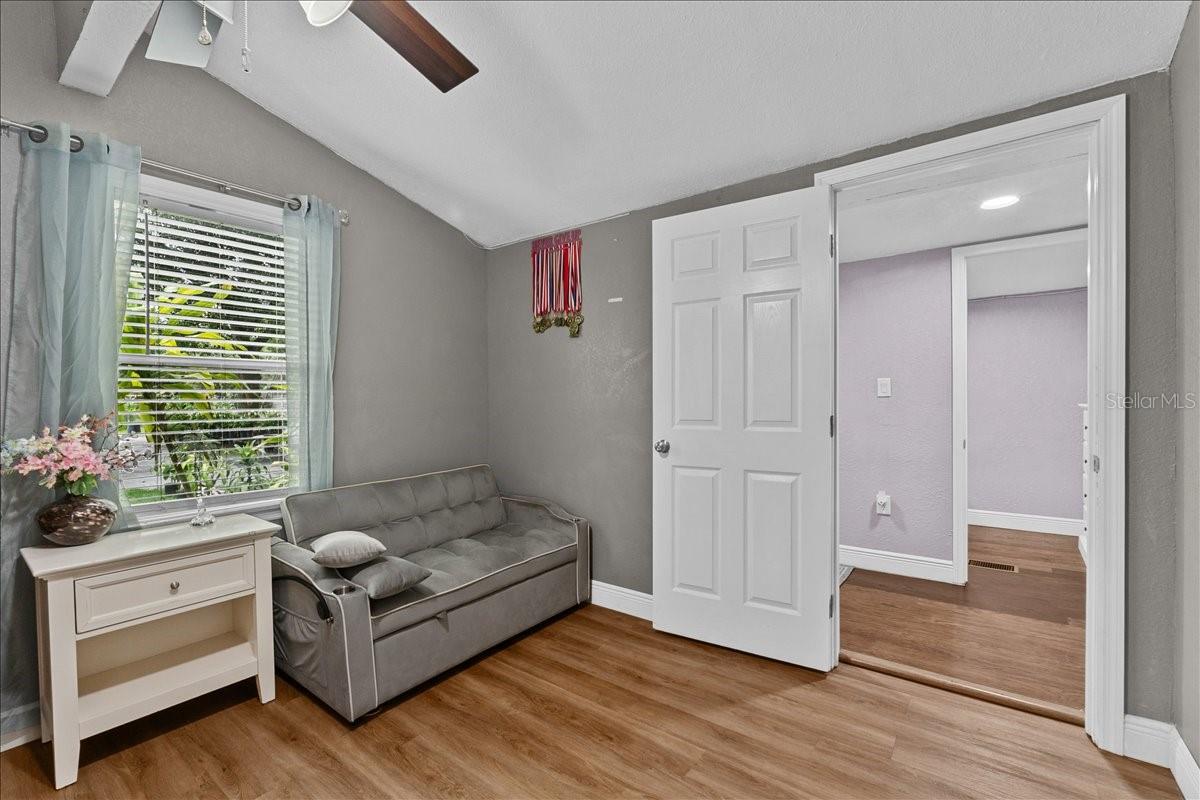 Image 8 of 33 For 306 Avenue A Wahneta E