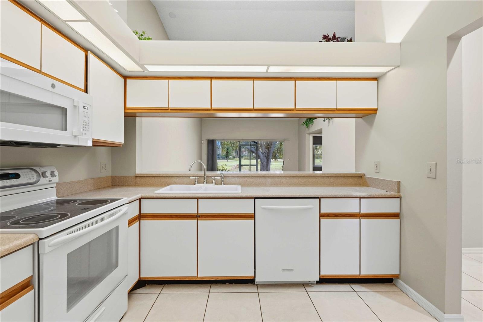 Image 8 of 32 For 5205 Lochmead Terrace