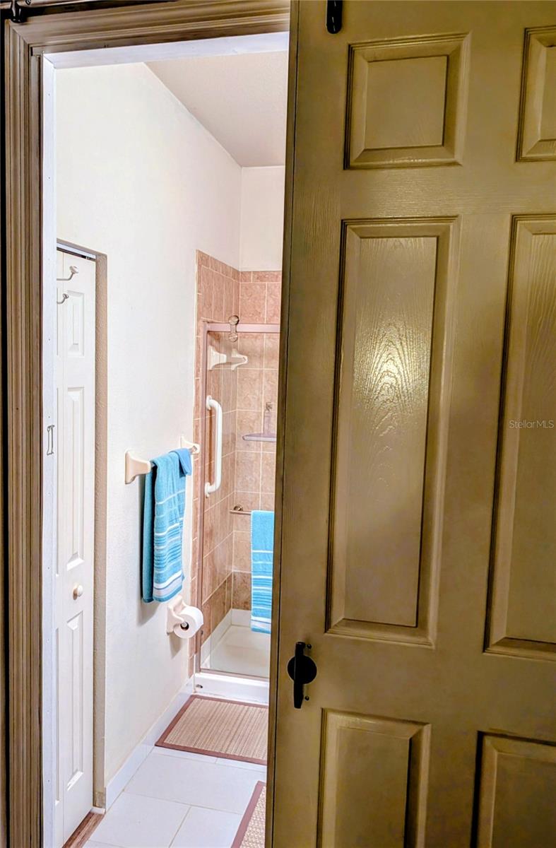 Image 16 of 62 For 3618 Buffett Street