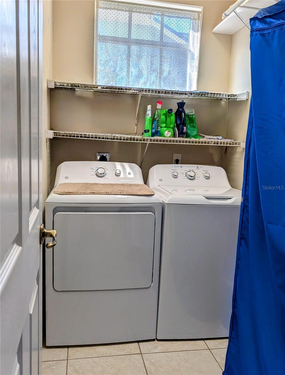 Image 24 of 62 For 3618 Buffett Street