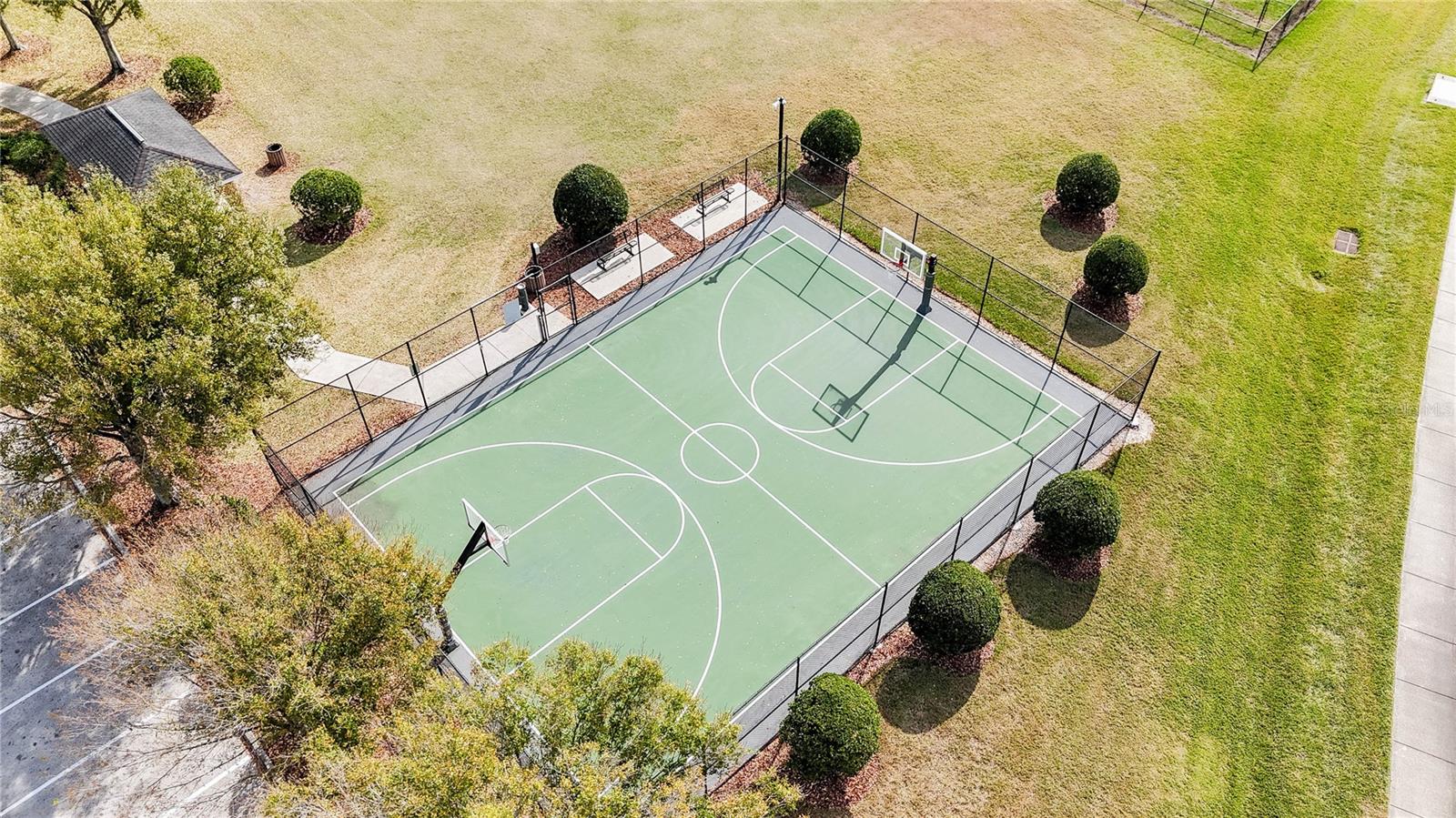 Listing photo id 12 for 14821 Scottburgh Glen Drive