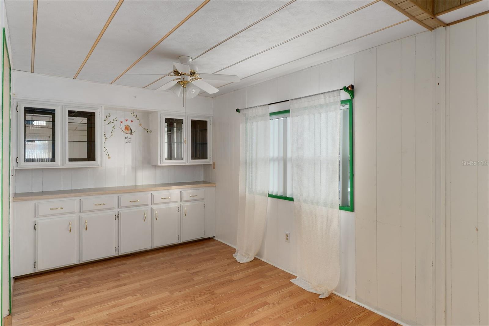 Image 13 of 37 For 8081 Fairlane Avenue