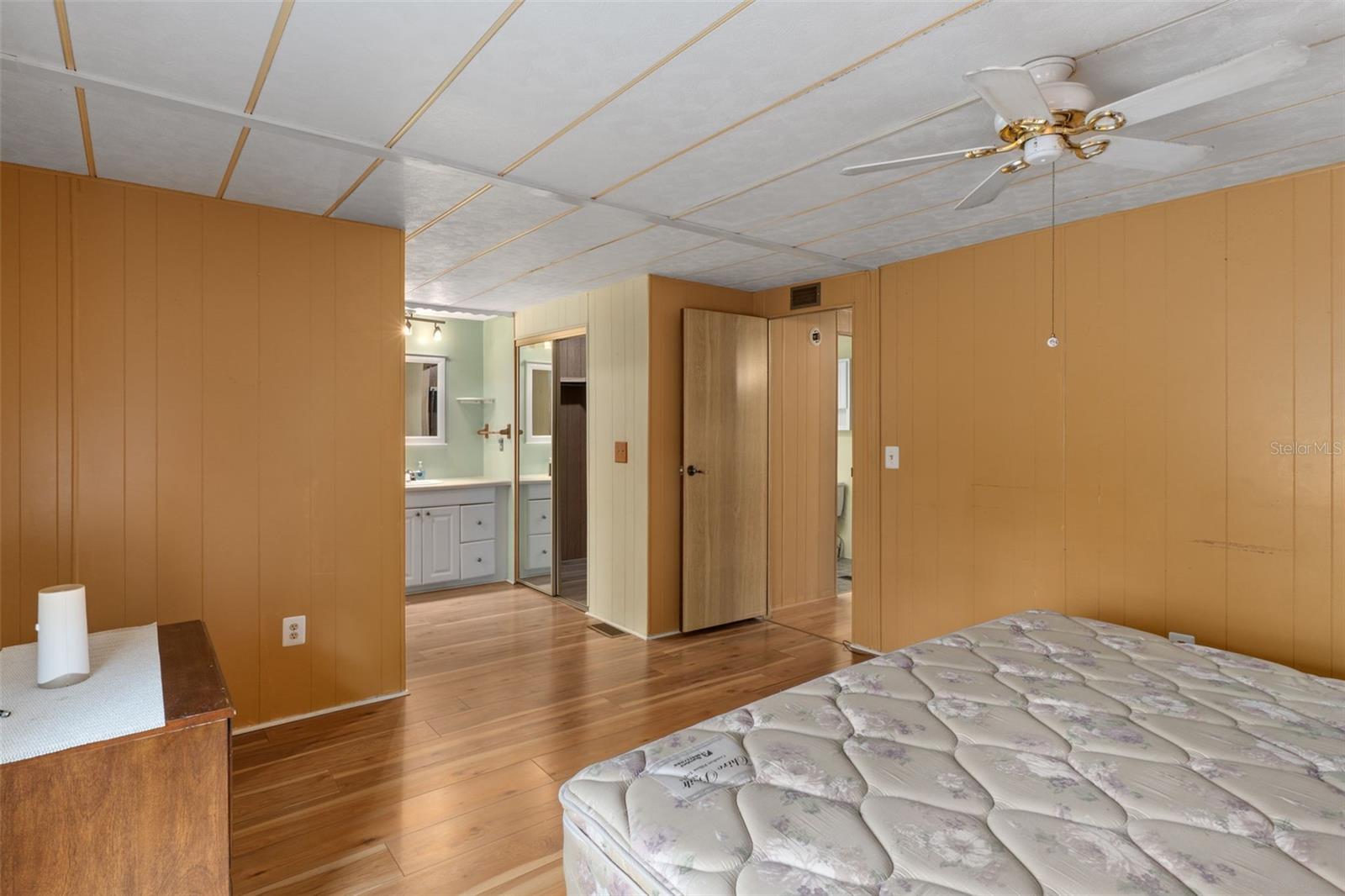 Image 22 of 37 For 8081 Fairlane Avenue