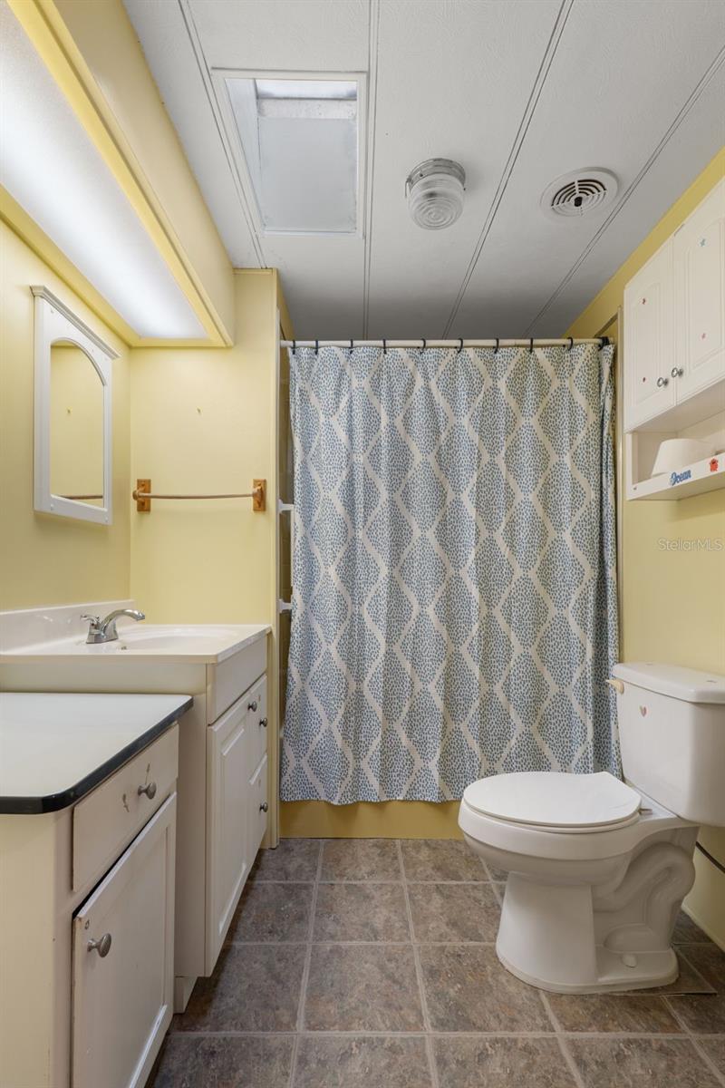 Image 27 of 37 For 8081 Fairlane Avenue