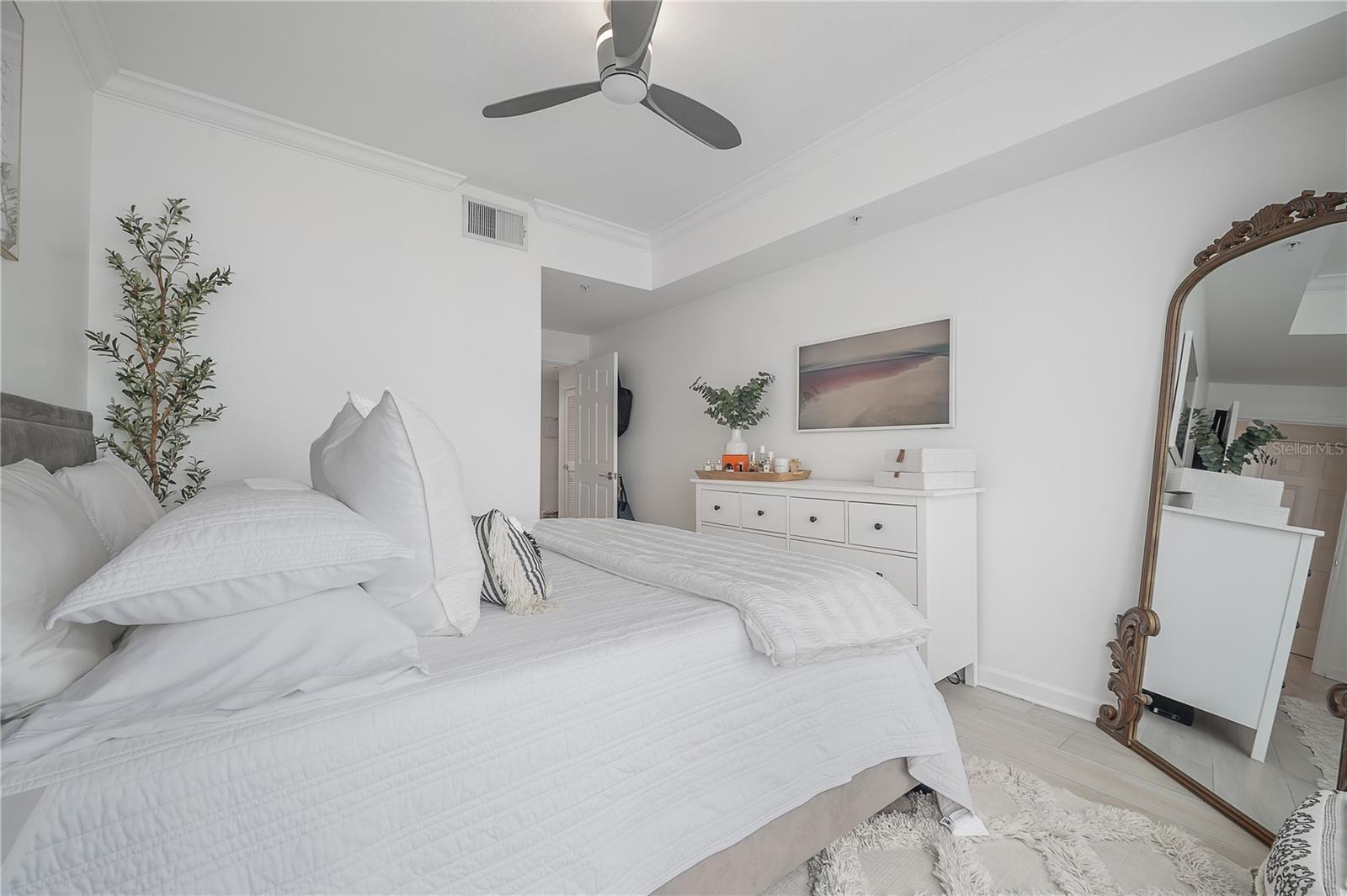 Image 23 of 41 For 345 Bayshore Boulevard 1803