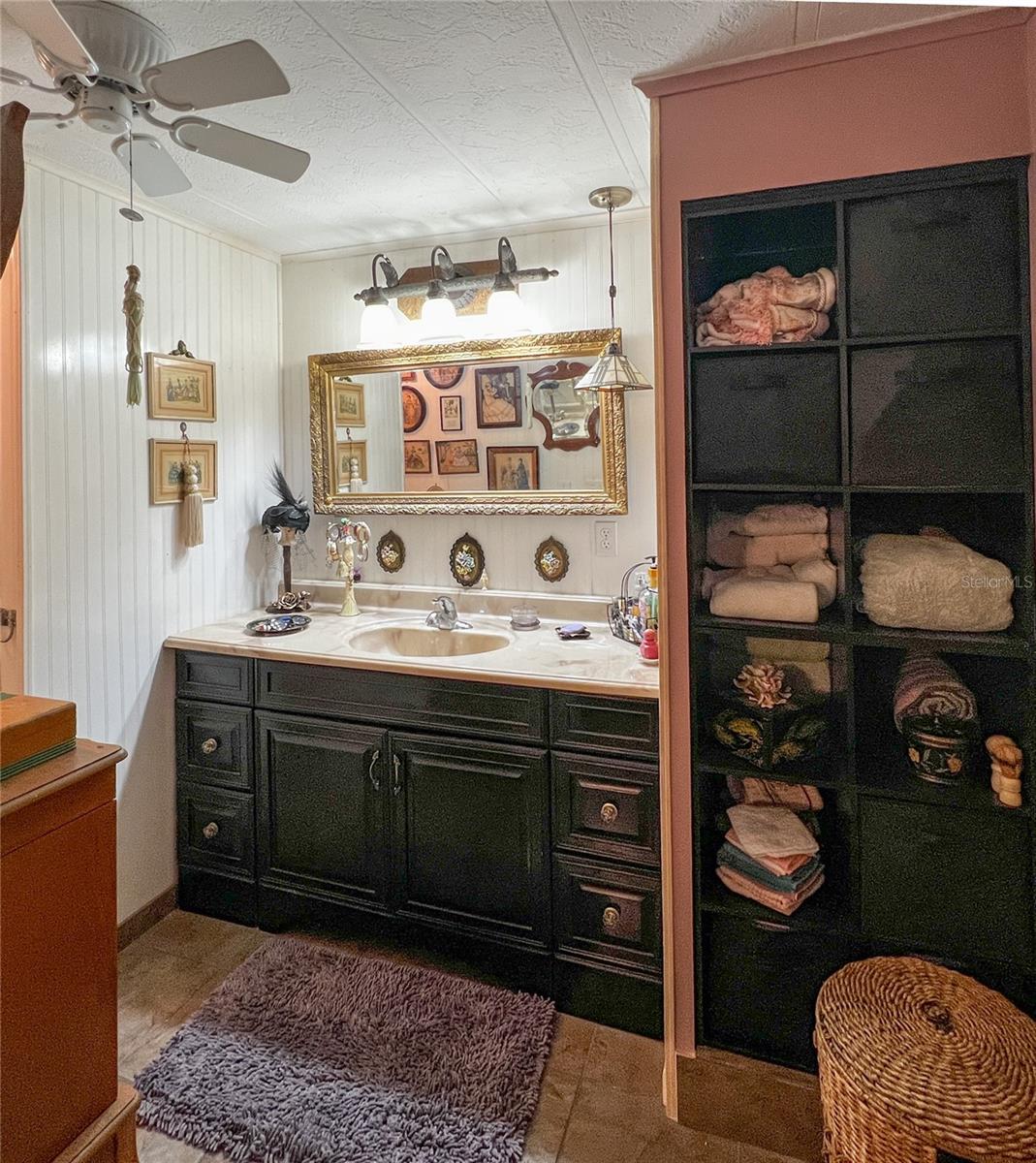 Image 21 of 41 For 34543 Rosebud Row