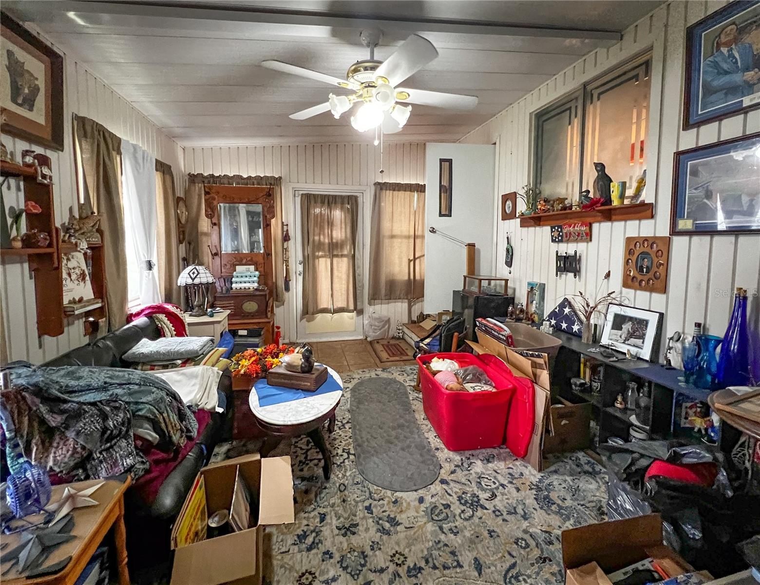 Image 25 of 41 For 34543 Rosebud Row