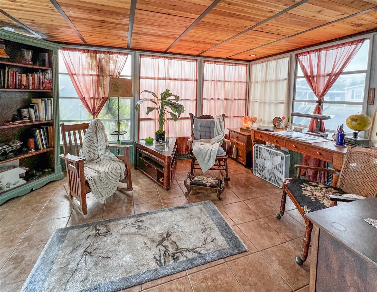 Image 3 of 41 For 34543 Rosebud Row