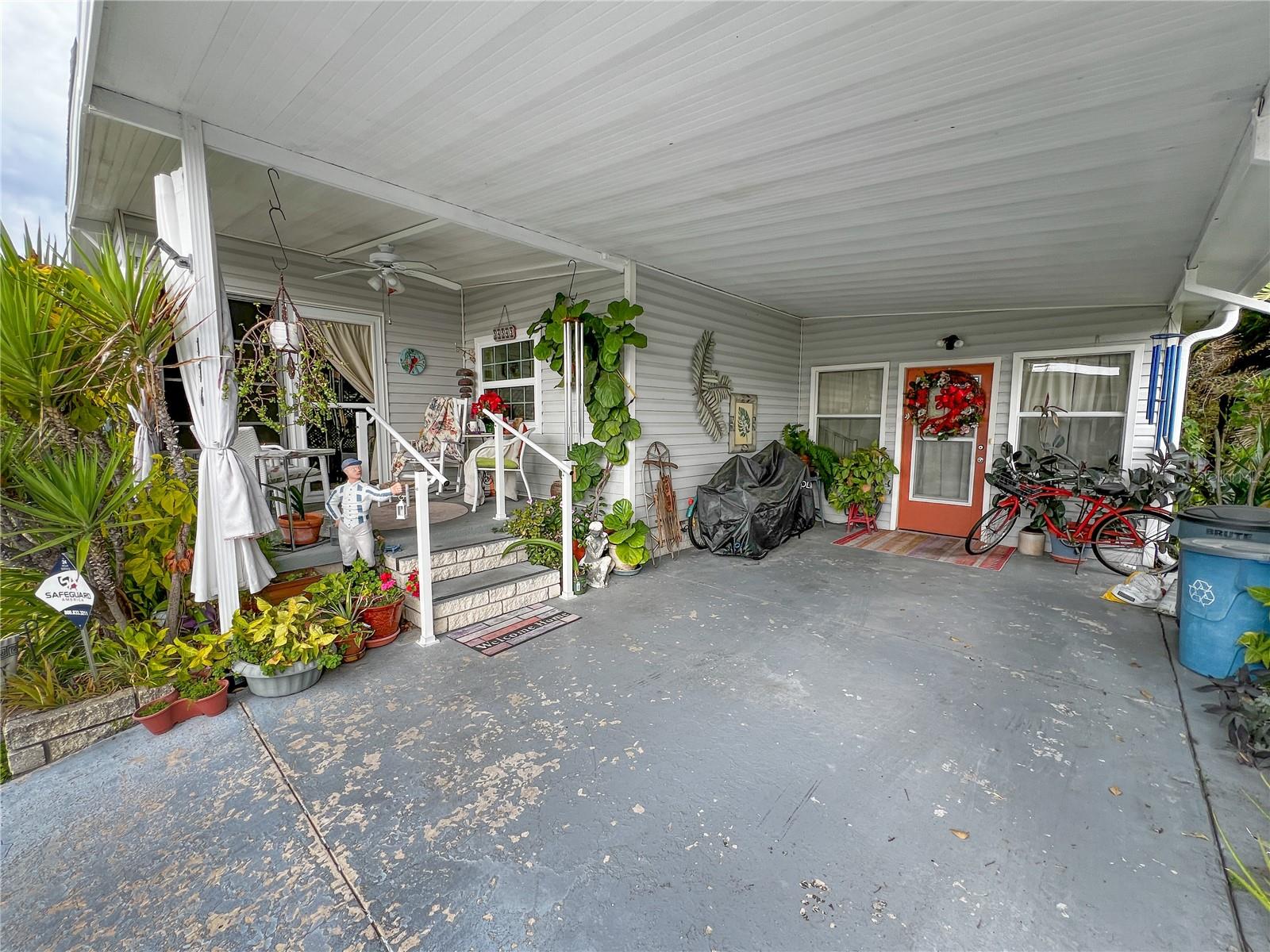 Image 31 of 41 For 34543 Rosebud Row