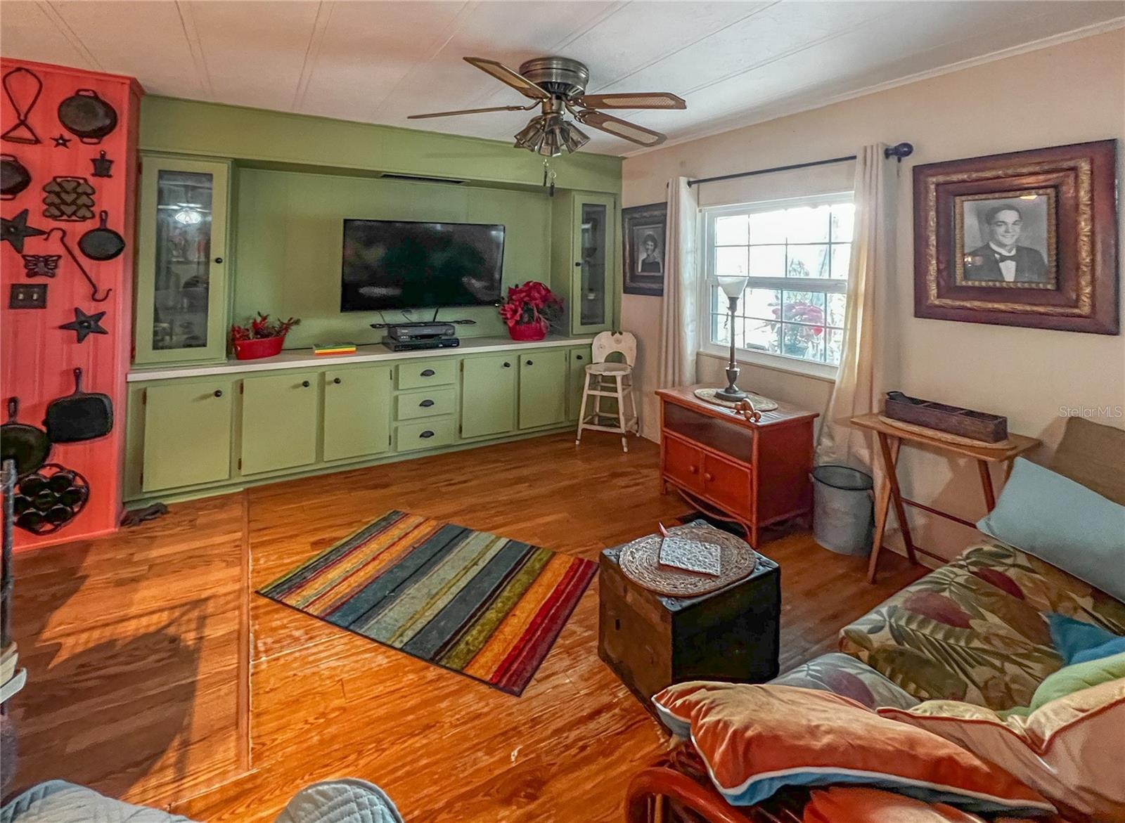 Image 6 of 41 For 34543 Rosebud Row