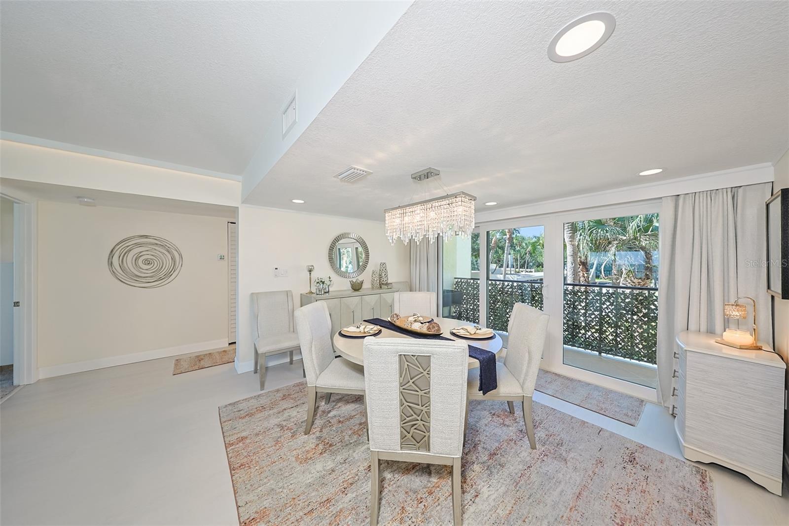 Image 13 of 33 For 7500 Sunshine Skyway Lane S 104