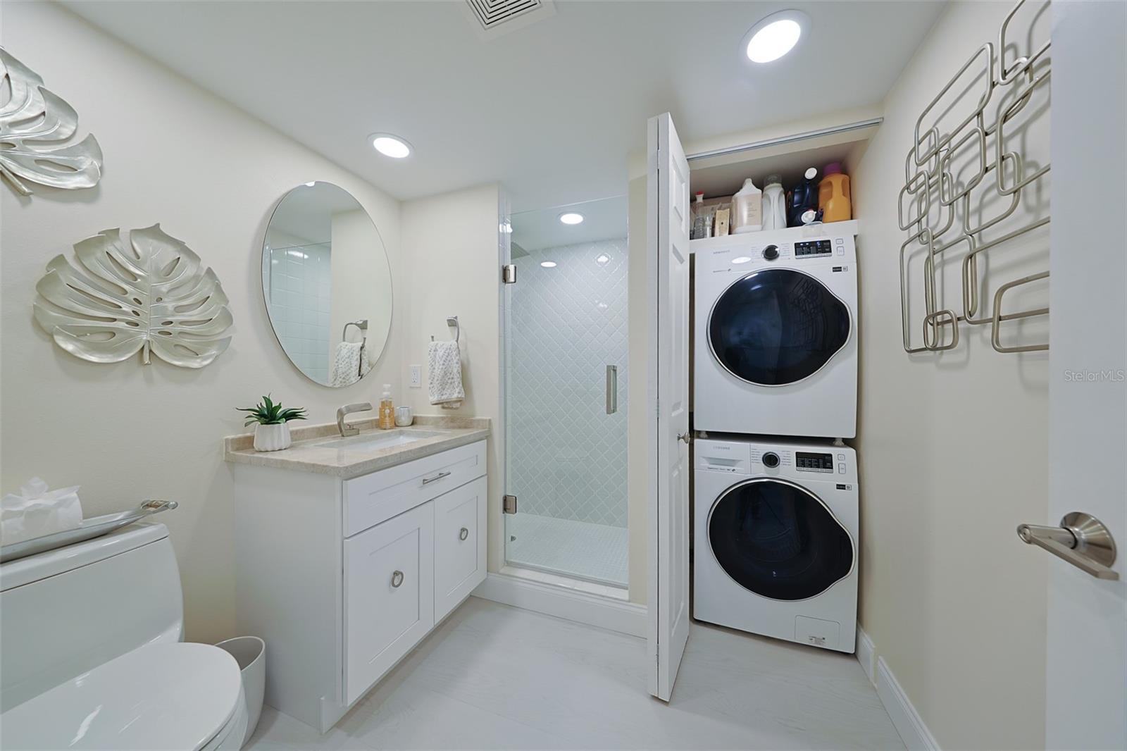 Image 20 of 33 For 7500 Sunshine Skyway Lane S 104